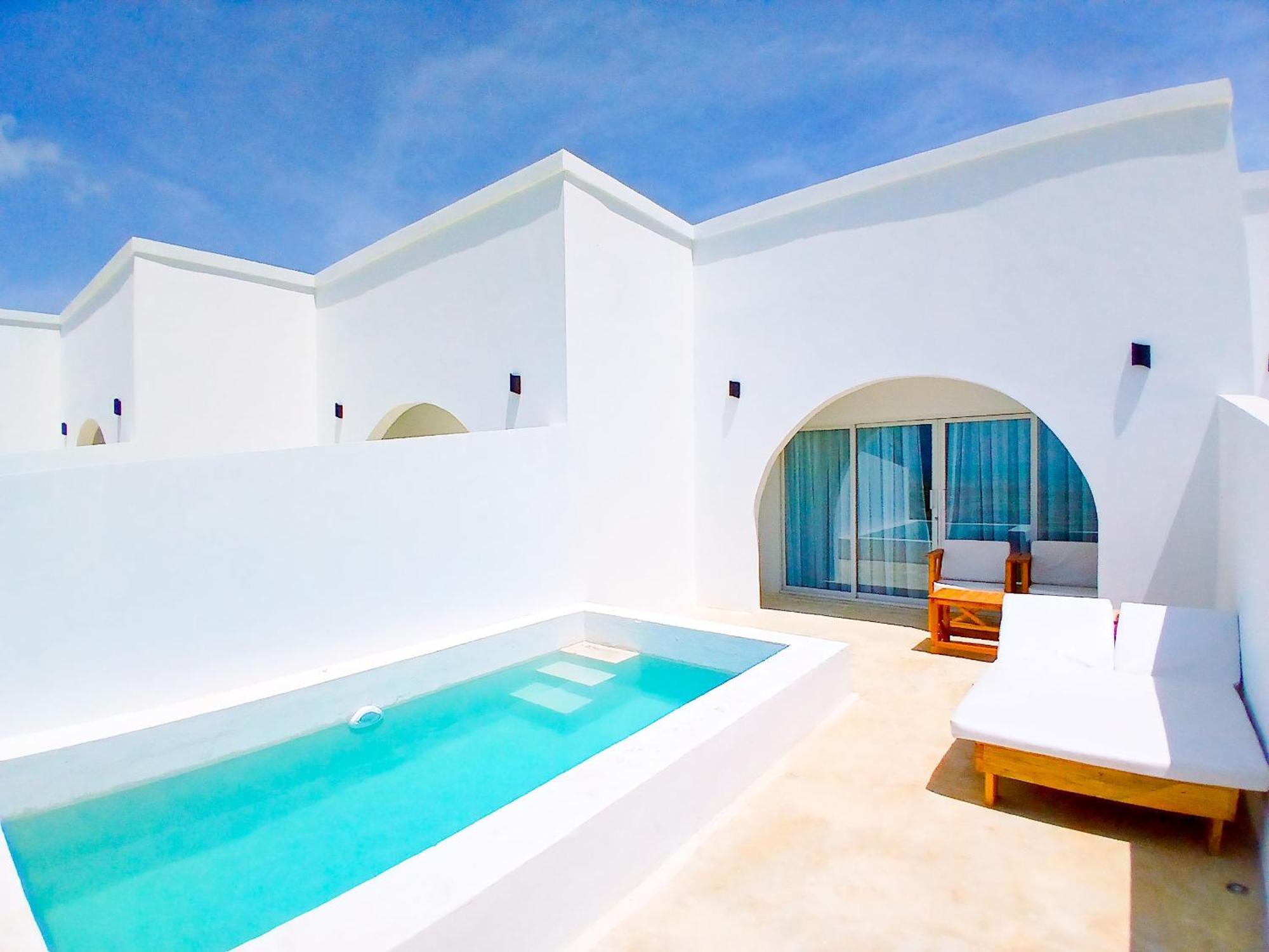 Le Saint Tropez Hotel Kidoti Bagian luar foto